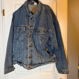 Vintage 1991 Levi's Blue Denim with Bronze Button Trucker Jacket